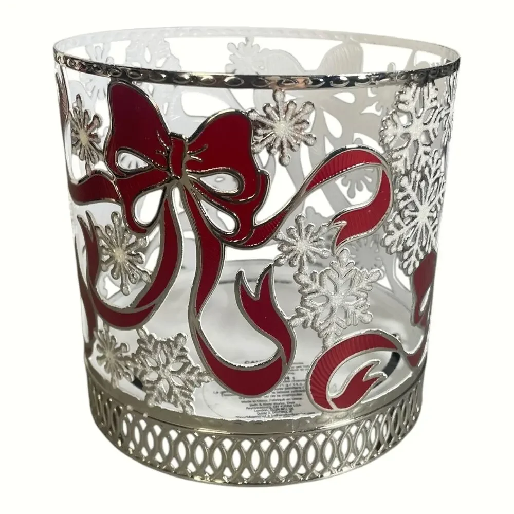 Bath & Body Works Holiday 3-Wick Candle Holder Red Bows & Snowflakes - Picture 1 of 5